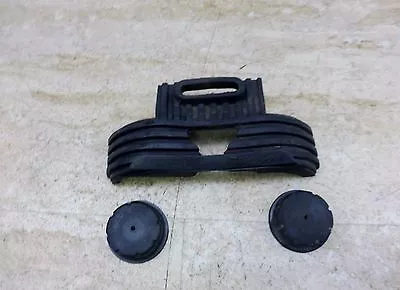 1981 Yamaha Virago XV750 Y667. Rubber Tank Pads Mounts • $22.74