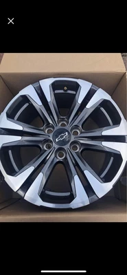 $770 • Buy WILL SHIP- 4 2022 Chevy Colorado Z71 Rims W/ Center Caps, Lug Nuts, TPMS Sensors