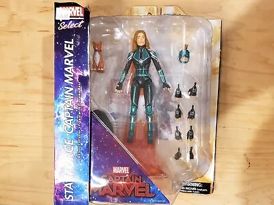 🗨⭐ Marvel Select Starforce Captain Marvel With Diorama Base ⭐🗨 • $14.99