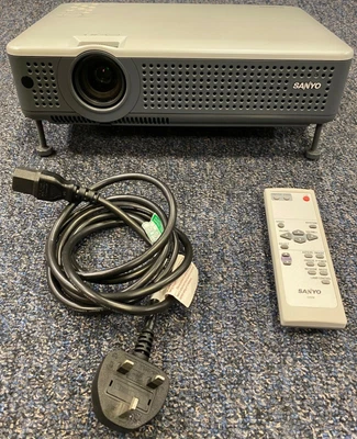 £49 • Buy Sanyo PCL-xu75 PRO XtraX Multiverse XGA Projector