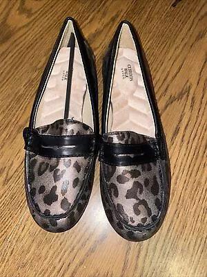 Avon Cushion Walk Animal Print Loafer SZ 7 Slip-on Flats Shoes Black • $24