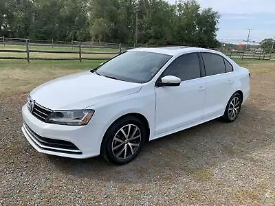 2017 Volkswagen Jetta 1.4T SE • $9900