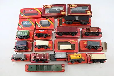 OO Gauge Rolling Stock Triang Airfix Hornby Boxed Fish Van Tank Wagon Box Car  • £3.20