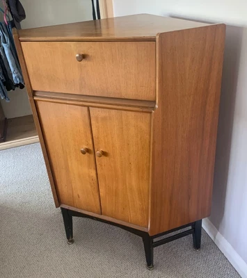 Beautiful Vintage Mid Century Corner Cabinet Bureau • £18