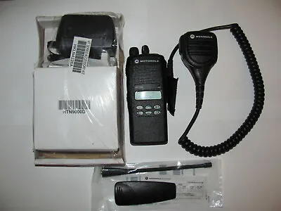 Motorola HT1250 UHF 450-512MHz AAH25SDF9AA5AN Radio • $250