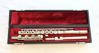 Vintage Yamaha YFL 581 Solid Silver Pro / Intermediate Flute - Used • $1415