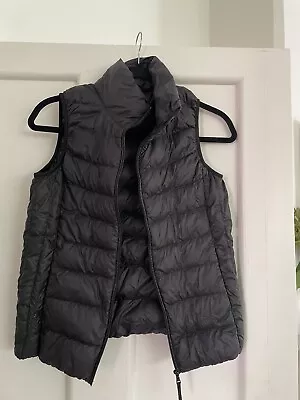 Uniqlo Ultra Light Duck Down Vest Gilet Zipped Pockets Black Womens Size XS • $20
