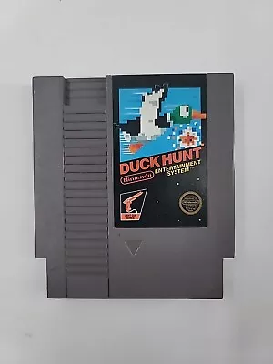 Duck Hunt - 5 Screw. Nintendo NES (1985) • $12
