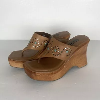 Mia Y2K Women's Wedge Wooded Sandals Size 7 Color Tan Studded Thong • $25.10