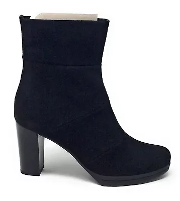 La Canadienne Womens Mirabella Fashion Boot Black Suede Size 10 M US • $112.49
