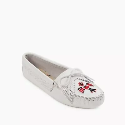 Minnetonka White Leather Woman’s Moccasin Thunderbird Beading Size 8.5 (Item#131 • $30