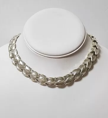 Vintage Textured & Shiny Silver Tone Metal Tulip Link Choker Necklace • $39.95