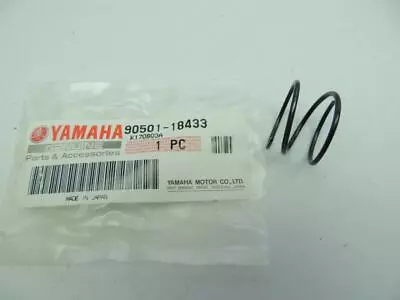 90501-18433 NOS Yamaha Compression Spring VMX1200 XJ1100 XVZ1300 S412e • $4.99