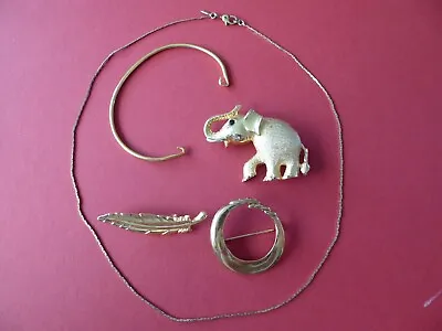 £8 • Buy Modern  Gold Toned Jewellery, Elephant. Gold Plated Monet Fine Chain Necklace