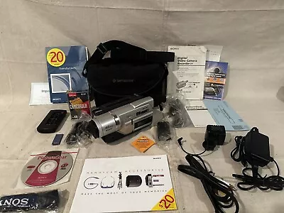 Sony Handycam DCR-TRV320 NTSC Hi8 450x Nightshot Video Camcorder Case TESTED • $225