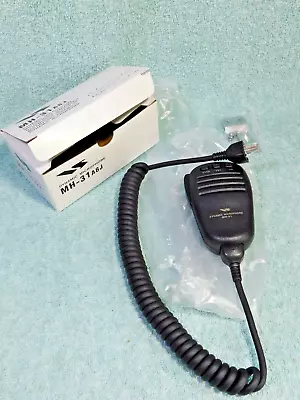 💎GENUINE💎 YAESU MH-31A8J HAND HELD DYNAMIC MICROPHONE W/BOX For HF RADIO • $44.99