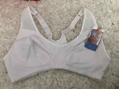 💐BNWT 2 X Ladies Illusions Cameo White Bra Cotton Size 36B💐 • £7.99