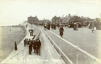 £10 • Buy Real Photo Postcard Of The New Sea Wall And Promenade, Hornsea, East Yorkshire