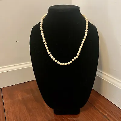 Vintage Jewelry Faux Pearl Light Gold Champagne 21” Matinee Knotted Necklace • $8.99