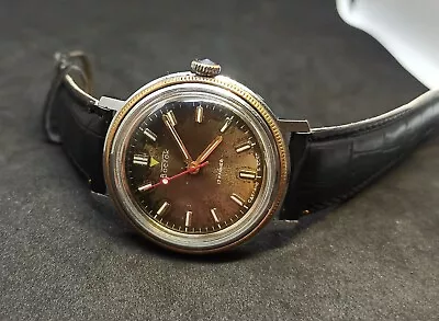 Vintage Men's Watch Vostok 17 Jewels Mechanical Soviet USSR • $35