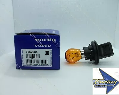 GENUINE VOLVO Factory OEM Front Turn Signal Lamp Socket 8662985  • $18.01