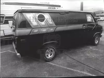 1976 Press Photo Miniature Mobile Home On Wheels Van From Side View - Spb19402 • $19.99