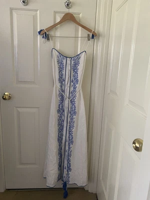 $70 • Buy Tigerlily Blue White Midaxi Dress Size 6