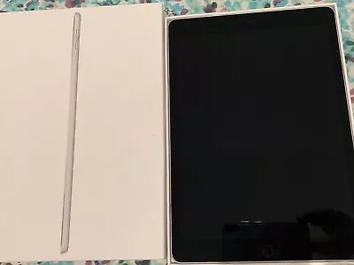 IPad 9th Gen Wifi + Cellular 64GB Silver No Charger • $365