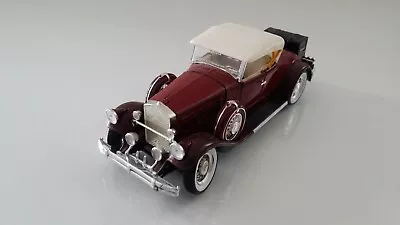 National Motor Museum 1930 Pierce Arrow Model B Signature 1:32 • £14.99