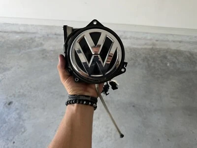 $179.99 • Buy VW Golf R Rear Hatch Emblem MK7 15-19 OEM 5G0 827 469 F W Reverse Cam