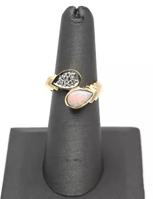 Vintage Estate - 14KT Solid Gold Opal & Diamond Ring - Size 6 - 5.10 Grams • $300