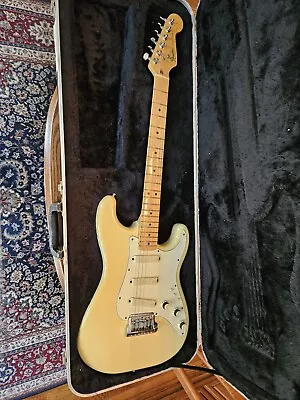 Fender VINTAGE Elite Stratocaster With Maple Fretboard 1983- Arctic White W/OHSC • $2500