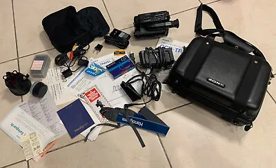 Sony Handycam CCD-TR7 Hi8 Video8 8mm Video Camera Adapter Case Lens Lot-Read All • $54.95
