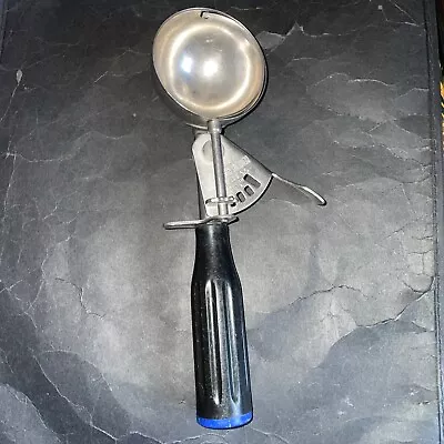 Vintage 8  Hamilton Beach Model 67 Stainless Steel Ice Cream Scoop Blue End Cap • $12.99