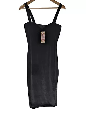 Black Velvet Bodycon Midi Dress Boohoo Stretch Strappy Sweetheart Neck Size 10 • $16.54