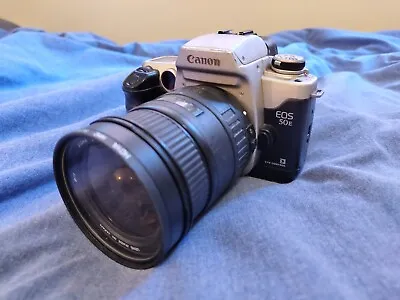 Canon EOS 50e 35mm Film Camera With Sigma Lens READ DESCRIPTION  • £25