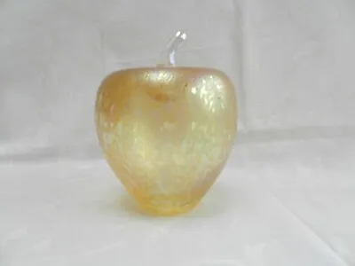 £29.99 • Buy Large Heron Glass Irredescent Yellow Glass Apple