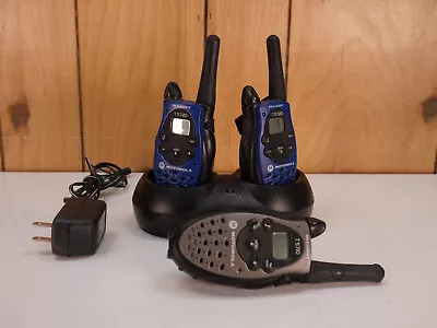 Pair Of  Motorola T5720 Talkabout Walkie Talkie Two Way Radios TESTED & WORKING • $40