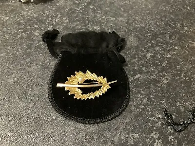 Preloved Vintage Hollywood Gold Tone Colour Faux Pearl Leaf Brooch Pin Gift • £6.95