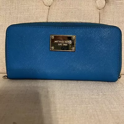 MICHAEL KORS Large Blue Pebble Leather Zip Around Wallet • $35