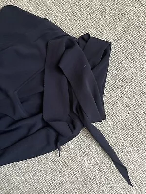 $125 • Buy Scanlan Theodore One Size Navy Crepe Knit Top