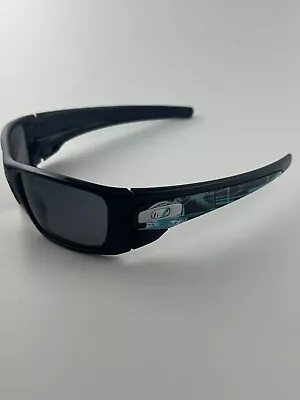 Oakley Fuel Cell Polished Black W/Blue Graphics Grey Polarized Silver Canvas • $179.99