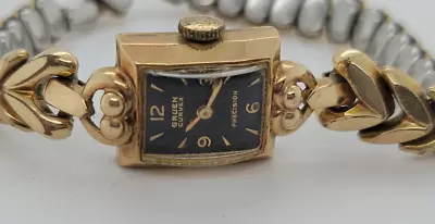 Vintage Gruen Curvex Ladies Wristwatch Swiss 17j Manual Wind • $49
