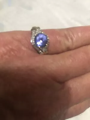 Tanzanite Ring 1.2 Carets Diamonds Surrounding Stone Size 6 • $250