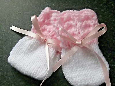 Lovely Hand Knitted Baby Mittens In White With Pink Top Size New Born (6) • £3.20