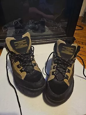 PACIFIC CREST Fairbanks High-Top Hiking Boots  9 1/2 • $35