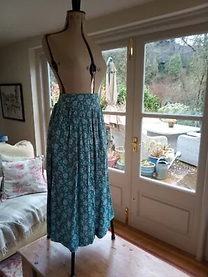 Vintage Laura Ashley Skirt Size 14/16 • £22