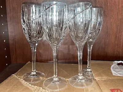 Mikasa Crystal Wine Goblet UPTOWN Pattern (retired) Set Of 4 • $27