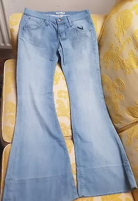 £28 • Buy Lee LYNN FLARE YK2 LOW RISE Jeans Light Wash Stretch W26 - L31 NEW 