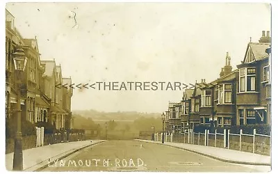 RP MUSWELL HILL Fortis Green LYNMOUTH ROAD Distant View LONDON N10 • £25